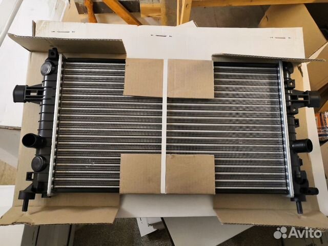 Радиатор opel astra h, zafira b