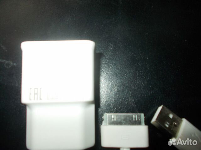 Зарядка 30 pin для iPad2,iPhone4 -новая