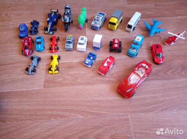 Игрушки машинки пакетом
