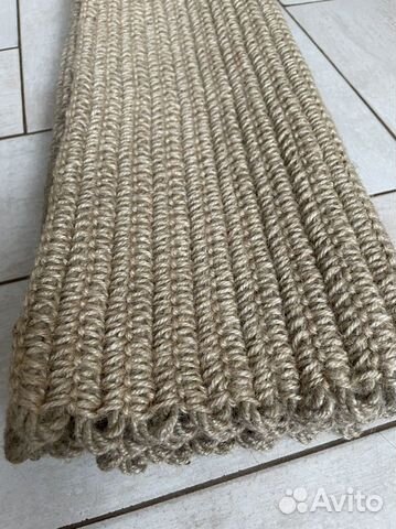 Коврик из джута ручной работы