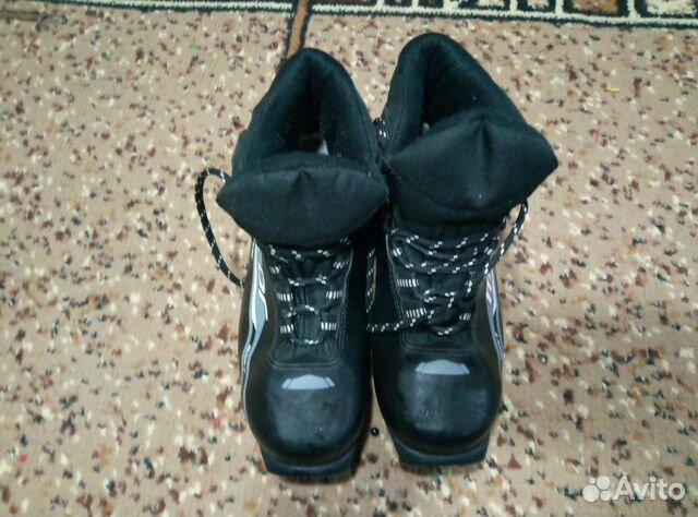 Лыжные ботинки