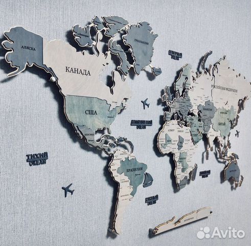 Карта мира из дерева с подсветкой