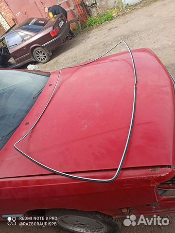 Молдинг лобового стекла Audi 100c3