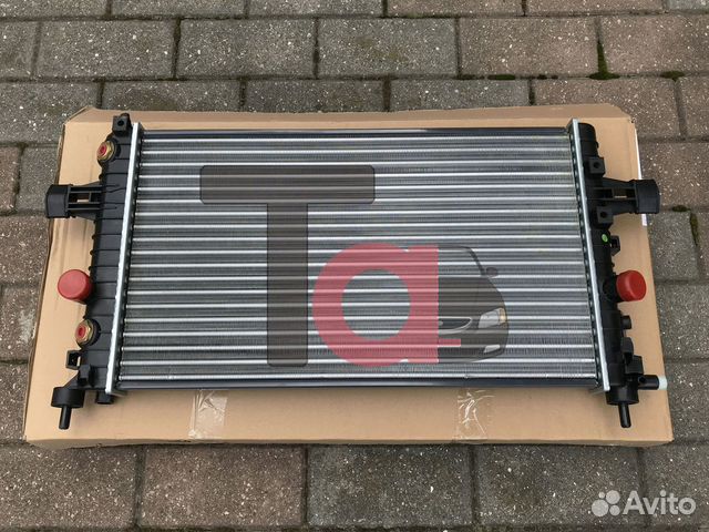 Радиатор Astra H и Zafira B АКПП