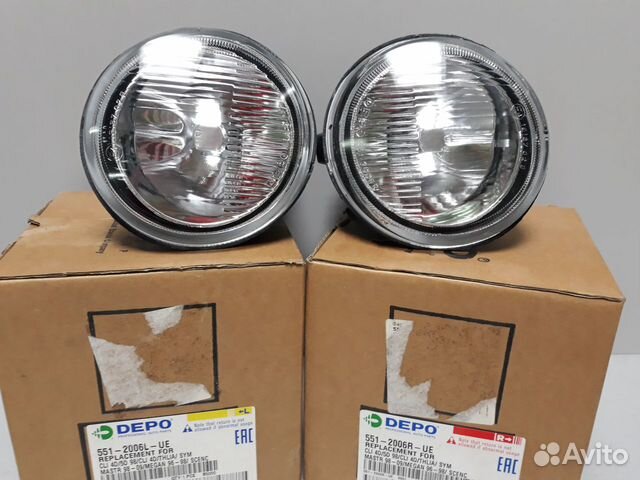 Фары противотуманные 551-2006L-UE