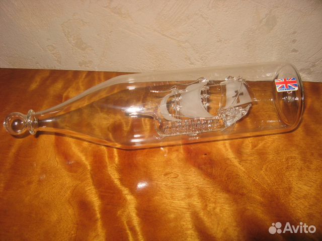 Кораблик в бутылке