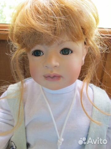 Кукла фарфоровая коллекционная