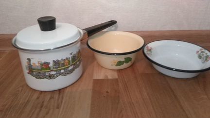 Посуда Эмаль, деревянная,берестяная. СССР. винтаж