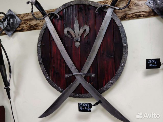 Щит на стену с мечами купить в Москве | Хобби и отдых | Авито
