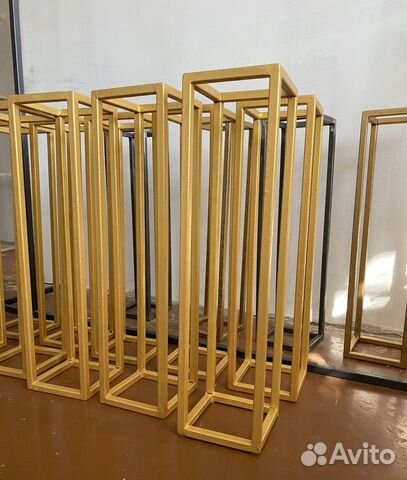 Стойка для цветов