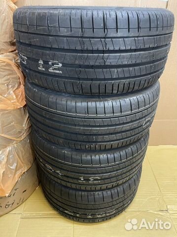 Pirelli P Zero PZ4 285/40 R22 106Y