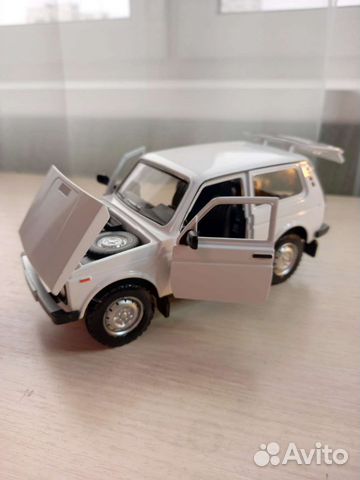 Машинка металлическая Ваз-2121 Нива длина 19 см