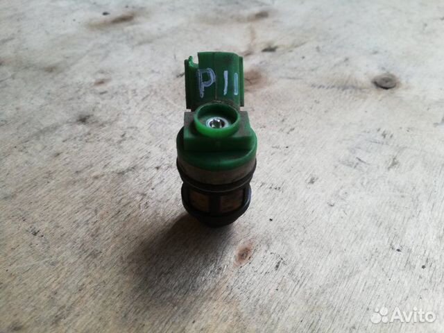 Форсунка инжекторная электрическая передняя Nissan