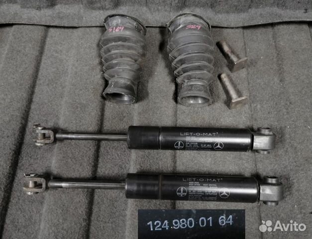 Амортизатор багажника на Mercedes S124 универсал