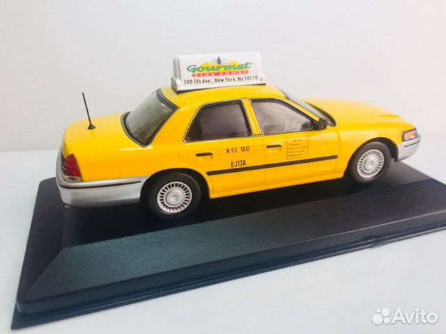 Ford Crown Victoria New York Taxi 1:43