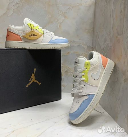 Кроссовки Nike Air Jordan 1