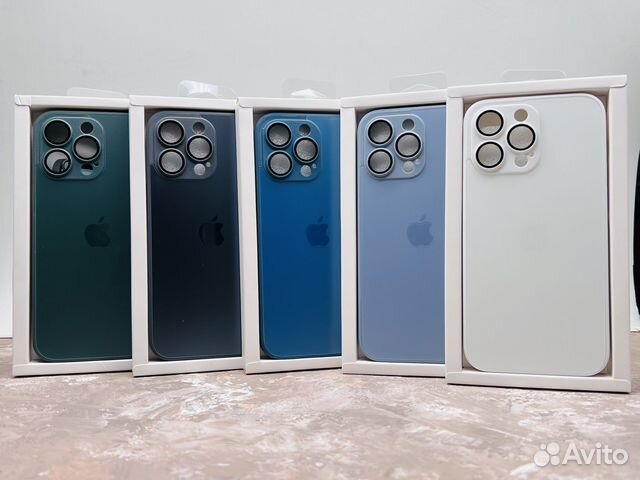 Чехол на iPhone 14