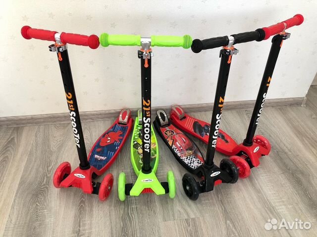Самокат детский трехколесный новый