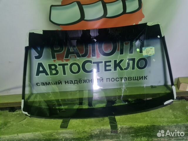 Лобовое стекло Toyota BB