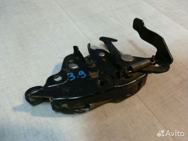 Замок капота Nissan Tiida C11 1.6 HR16DE 2010