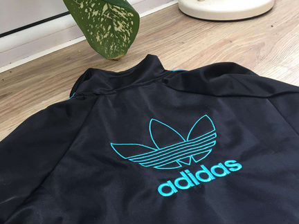 Спортивная кофта adidas