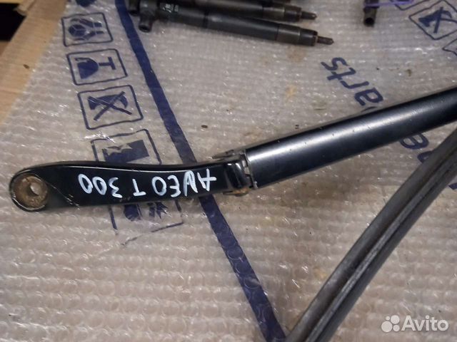 Шевроле Авео т300 правый поводок дворника