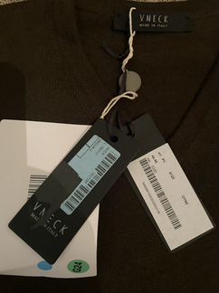 Джемпер Vneck