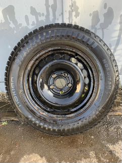 Комплект зимних колес nokian nordman r15