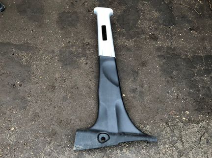 Обшивка левой стойки Honda Fit