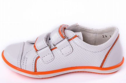 Новые кроссовки Котофей д/д 26 размер