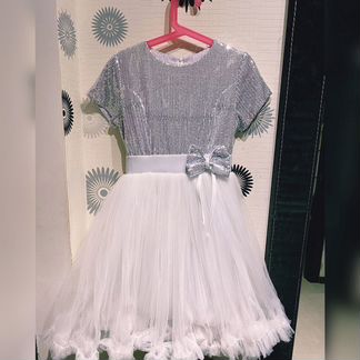 Нарядное платье для девочки