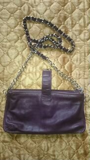 Кожаная сумка с ремешком через шею