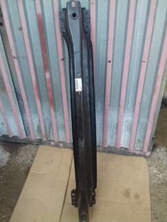 Усилитель заднего бампера Фольксваген Туарег 10-18