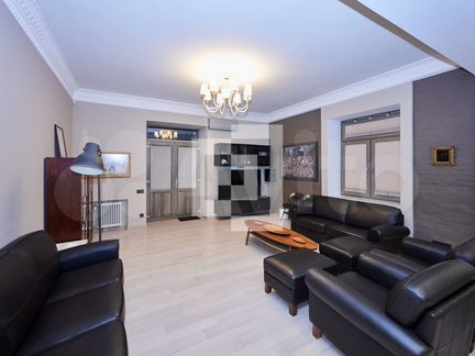 4-к квартира, 160 м², 1/3 эт.