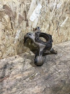 Поворотный кулак задний правый Hyundai Ix 35 G4KD