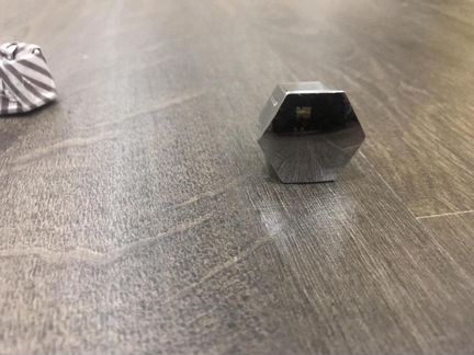 Декоративные колпачки на болты дисков