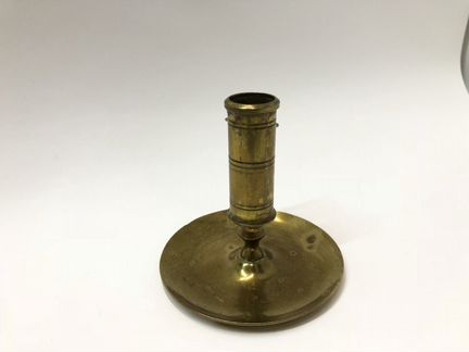 149 подсвечник с выталкивателем старинный Европа