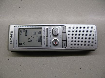 Цифровой диктофон Sony ICD-B500