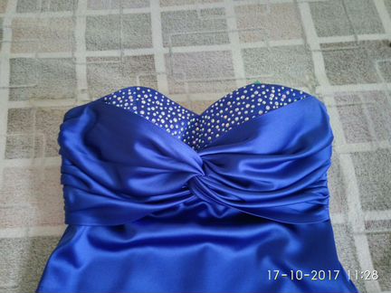 Вечернее платье