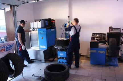 Зимние шины Pirelli 245/50R18 100H RFT wicefr