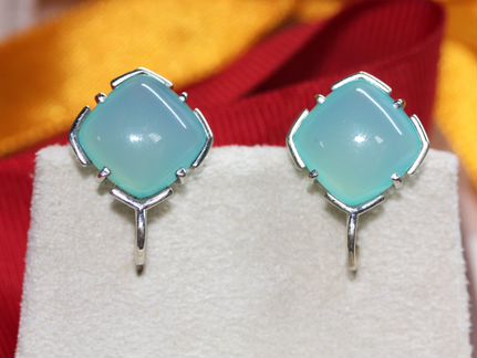 Золотые серьги