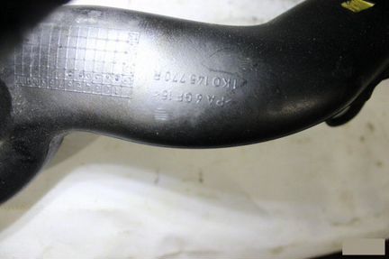 Патрубок Volkswagen Golf