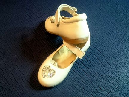 Белые туфли Happy Step Vitello р27