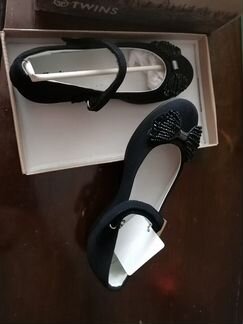 Туфли школьные новые