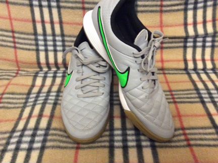 Кеды футбольные, для зала Nike Tiempo
