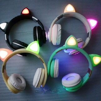 Наушники со светящимися ушками кошки