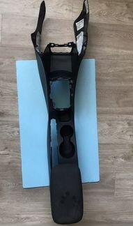 Консоль с подлокотником Хундай Солярис 1