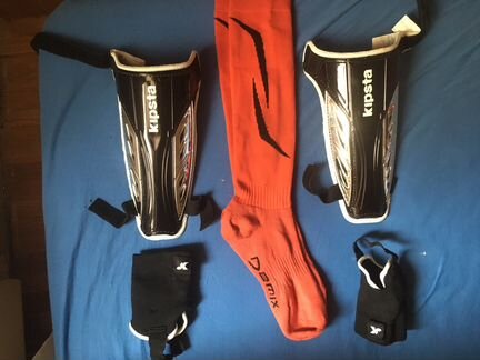 Футбольные щитки