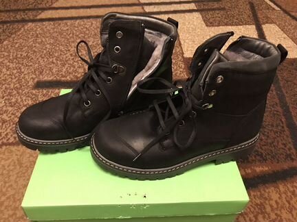 Новые зимние кожаные ботинки для мальчика