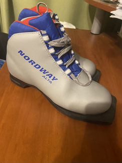 Лыжи 150 и ботинки 35p Nordway